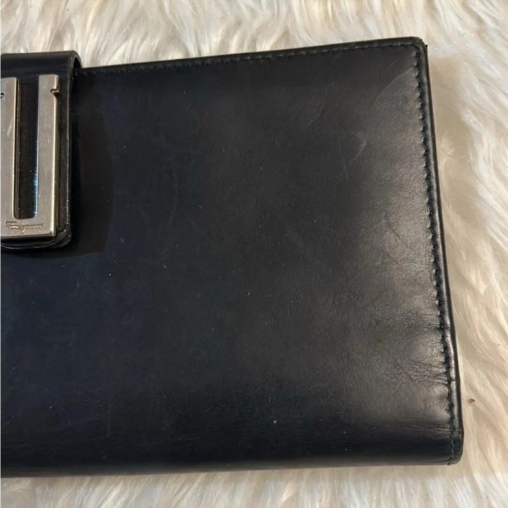 Salvatore Ferragamo Black Leather Bi-Fold Long wallet